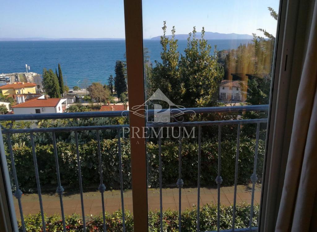 APPARTAMENTO DUPLEX 290 m2, VICINO AL MARE, VISTA, GARAGE