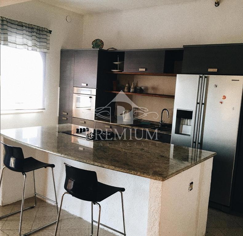 APPARTAMENTO DUPLEX 290 m2, VICINO AL MARE, VISTA, GARAGE