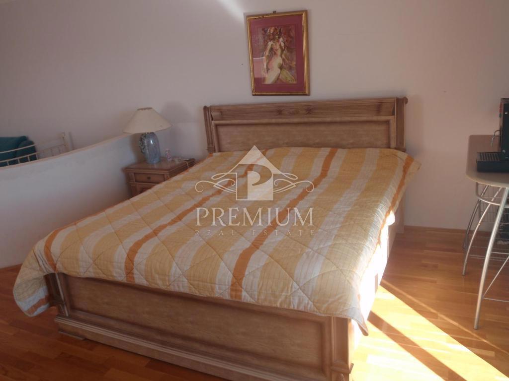 APPARTAMENTO DUPLEX 290 m2, VICINO AL MARE, VISTA, GARAGE