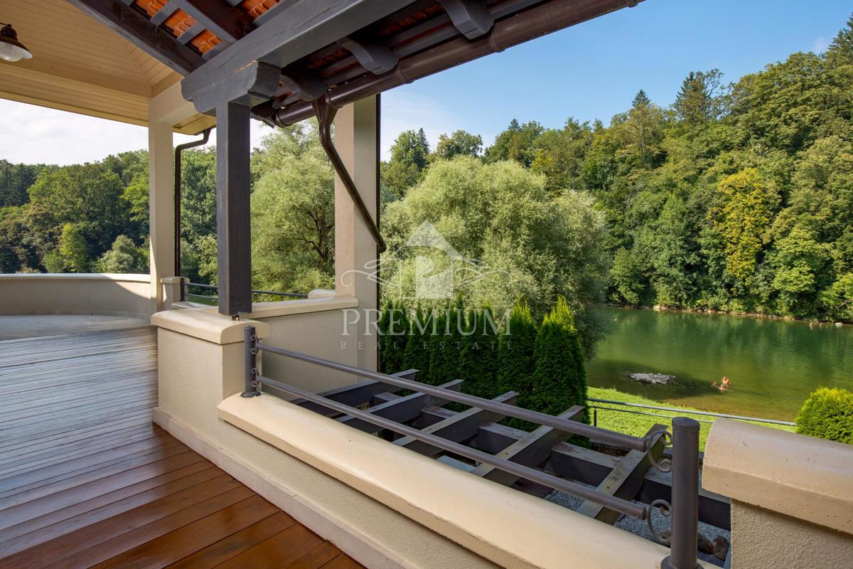 BELLISSIMA PROPRIETÀ SUL FIUME KUPA