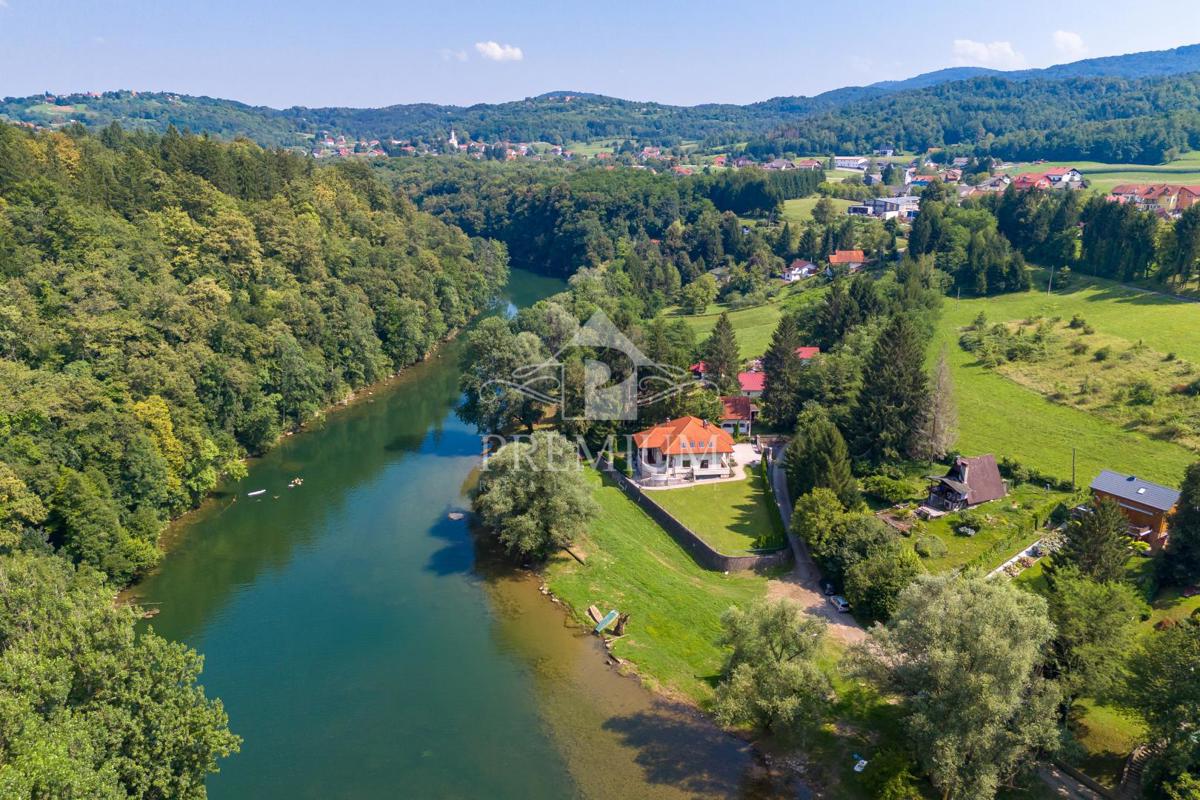 BELLISSIMA PROPRIETÀ SUL FIUME KUPA