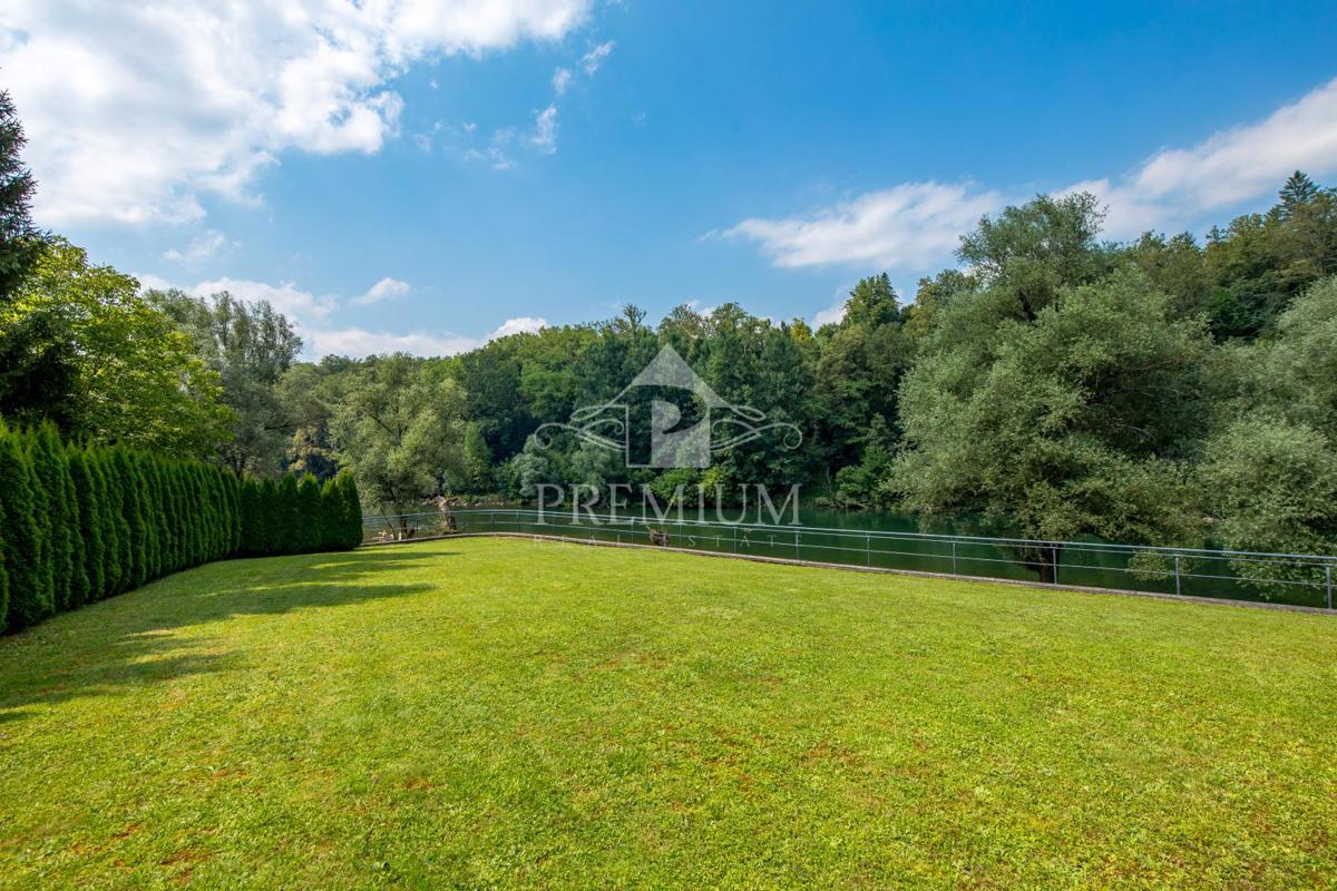 BELLISSIMA PROPRIETÀ SUL FIUME KUPA