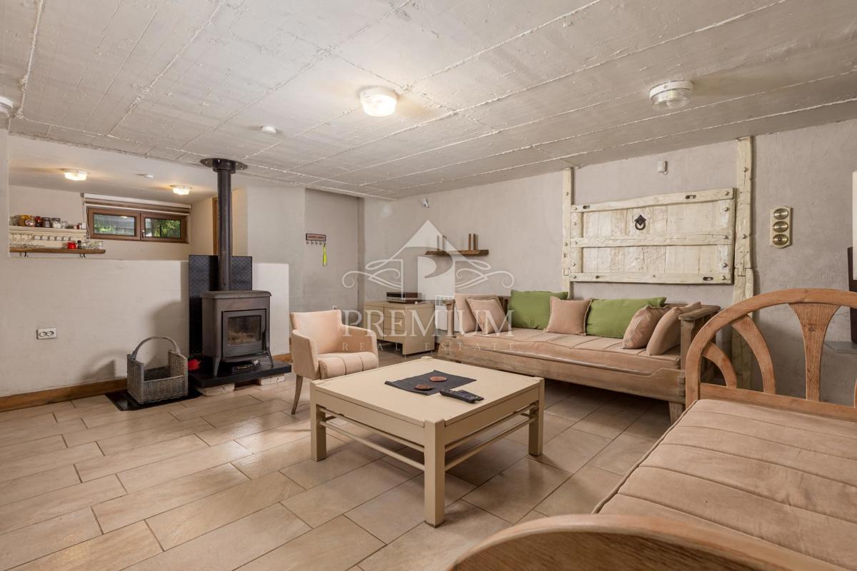 BELLISSIMA PROPRIETÀ SUL FIUME KUPA