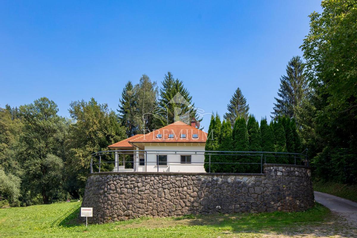 BELLISSIMA PROPRIETÀ SUL FIUME KUPA