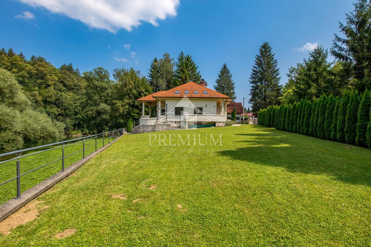 BELLISSIMA PROPRIETÀ SUL FIUME KUPA