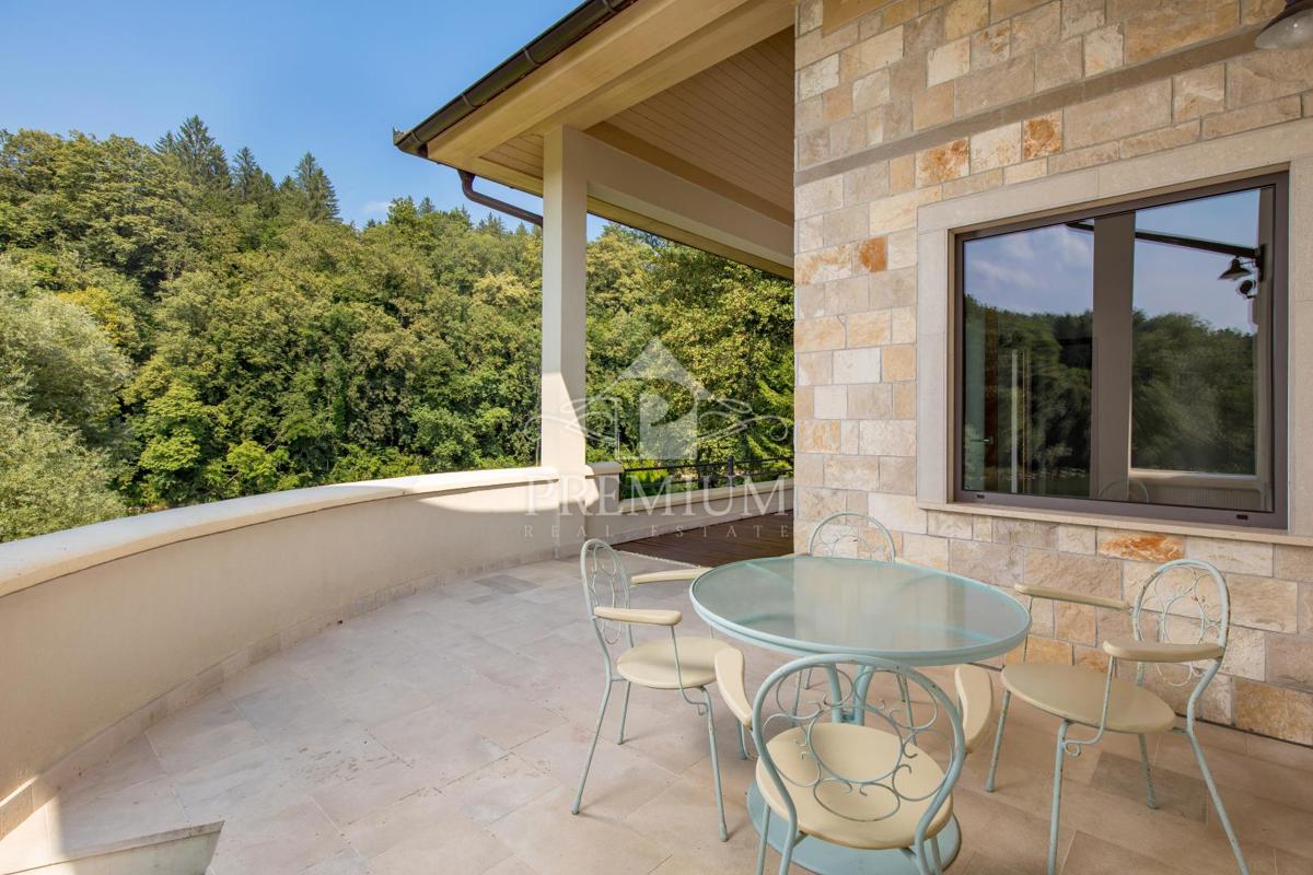 BELLISSIMA PROPRIETÀ SUL FIUME KUPA