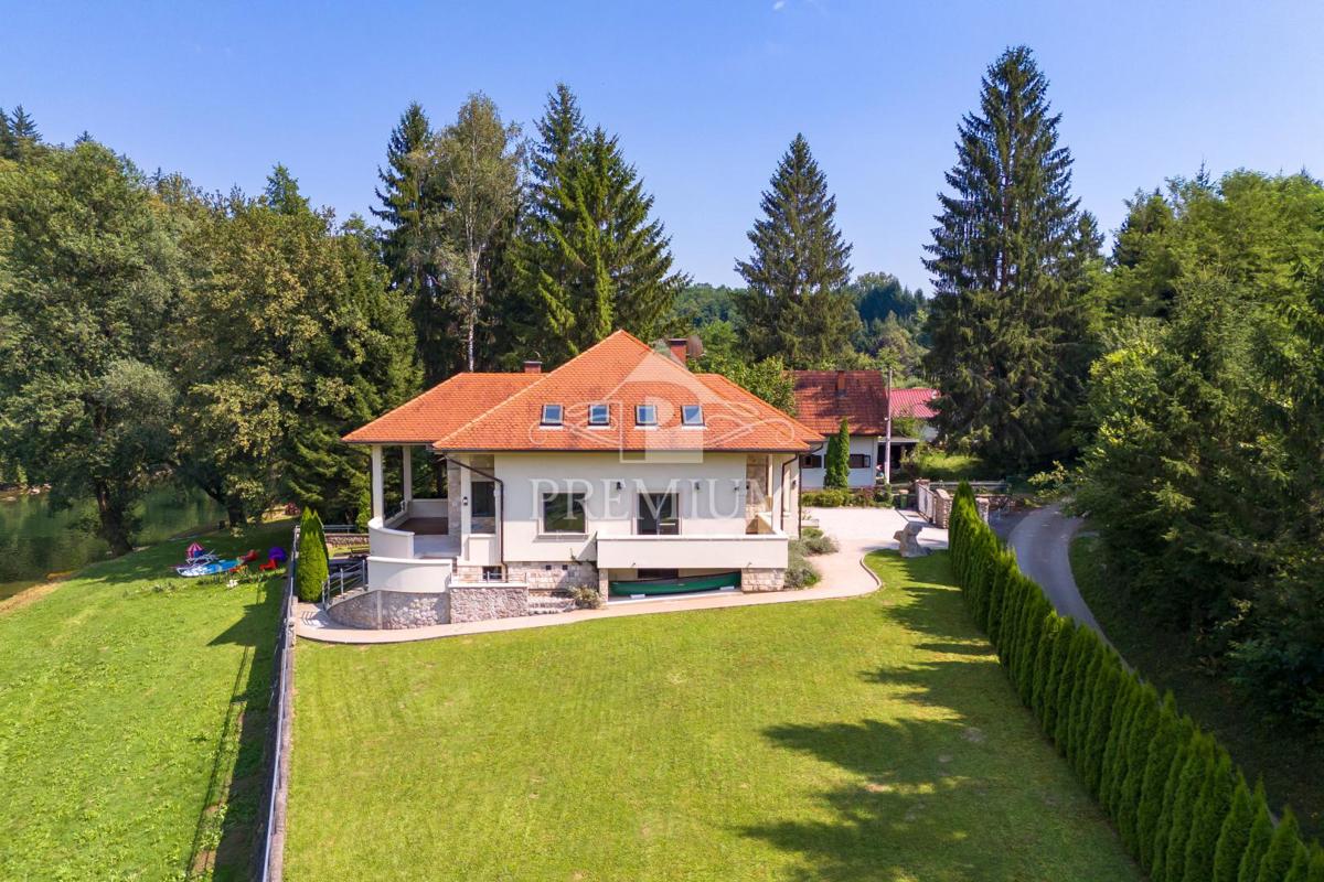 BELLISSIMA PROPRIETÀ SUL FIUME KUPA