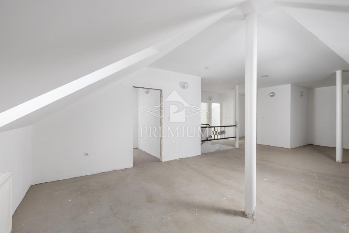 BELLISSIMA PROPRIETÀ SUL FIUME KUPA