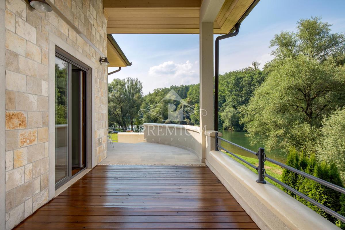 BELLISSIMA PROPRIETÀ SUL FIUME KUPA