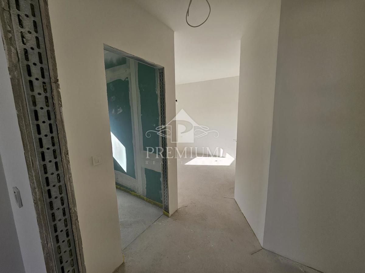 APPARTAMENTO CON BELLISSIMA VISTA, PARCHEGGIO, COSTRUITO NEL 2025