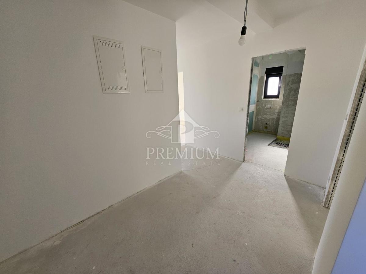 APPARTAMENTO CON BELLISSIMA VISTA, PARCHEGGIO, COSTRUITO NEL 2025