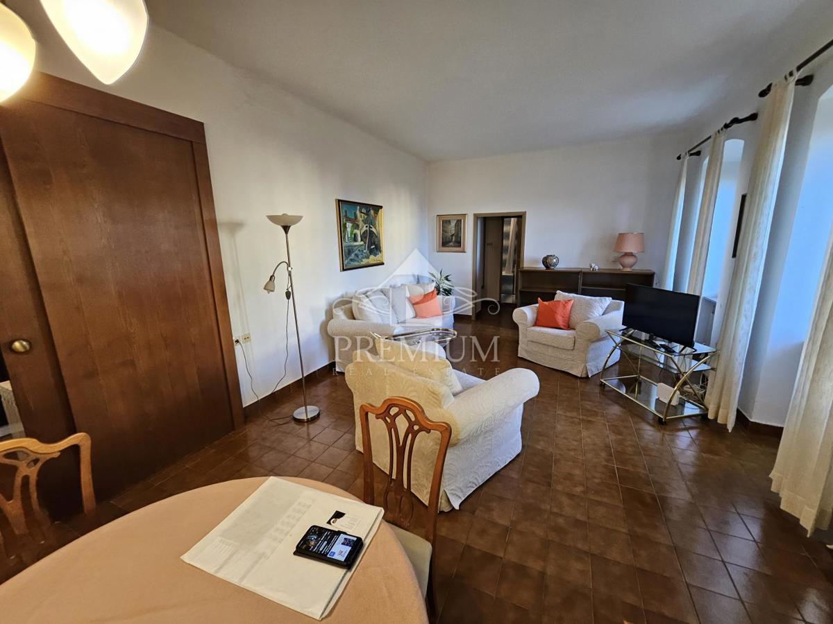 APPARTAMENTO CON GIARDINO, CENTRO