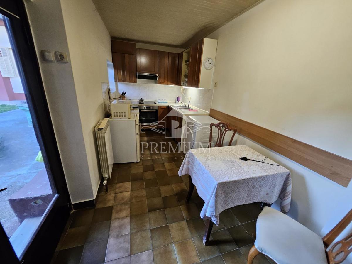 APPARTAMENTO CON GIARDINO, CENTRO