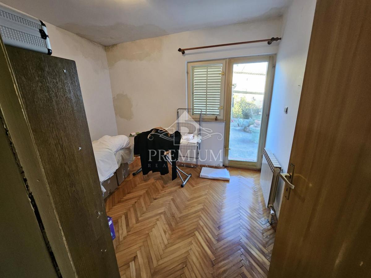 APPARTAMENTO CON GIARDINO, CENTRO