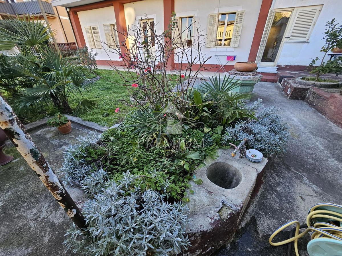 APPARTAMENTO CON GIARDINO, CENTRO