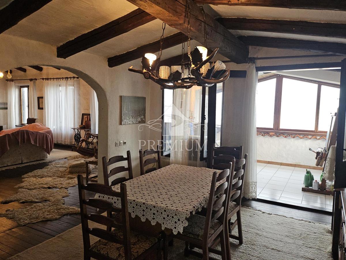 CASA UNIFAMILIARE CON AMPIO GIARDINO IN POSIZIONE TRANQUILLA