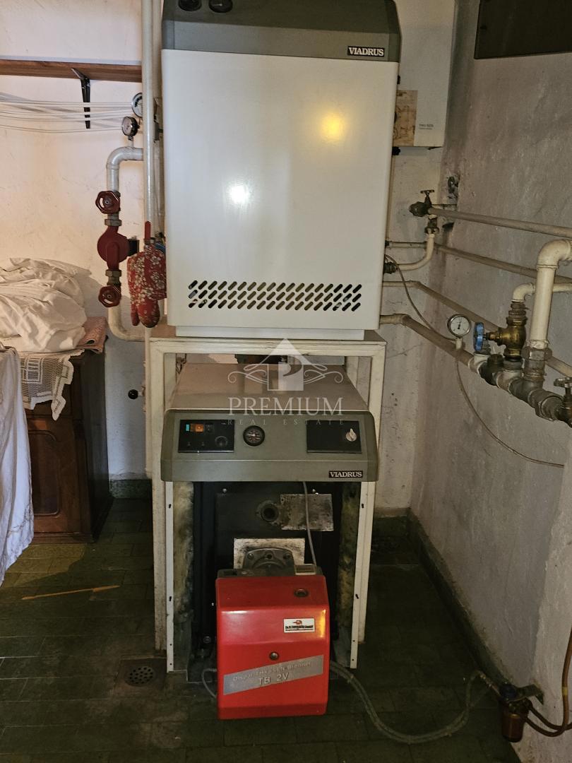 CASA UNIFAMILIARE CON AMPIO GIARDINO IN POSIZIONE TRANQUILLA