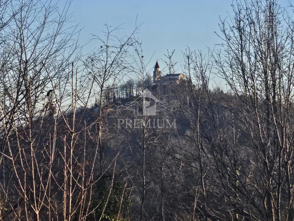 TERRENO EDIFICABILE IN POSIZIONE TRANQUILLA