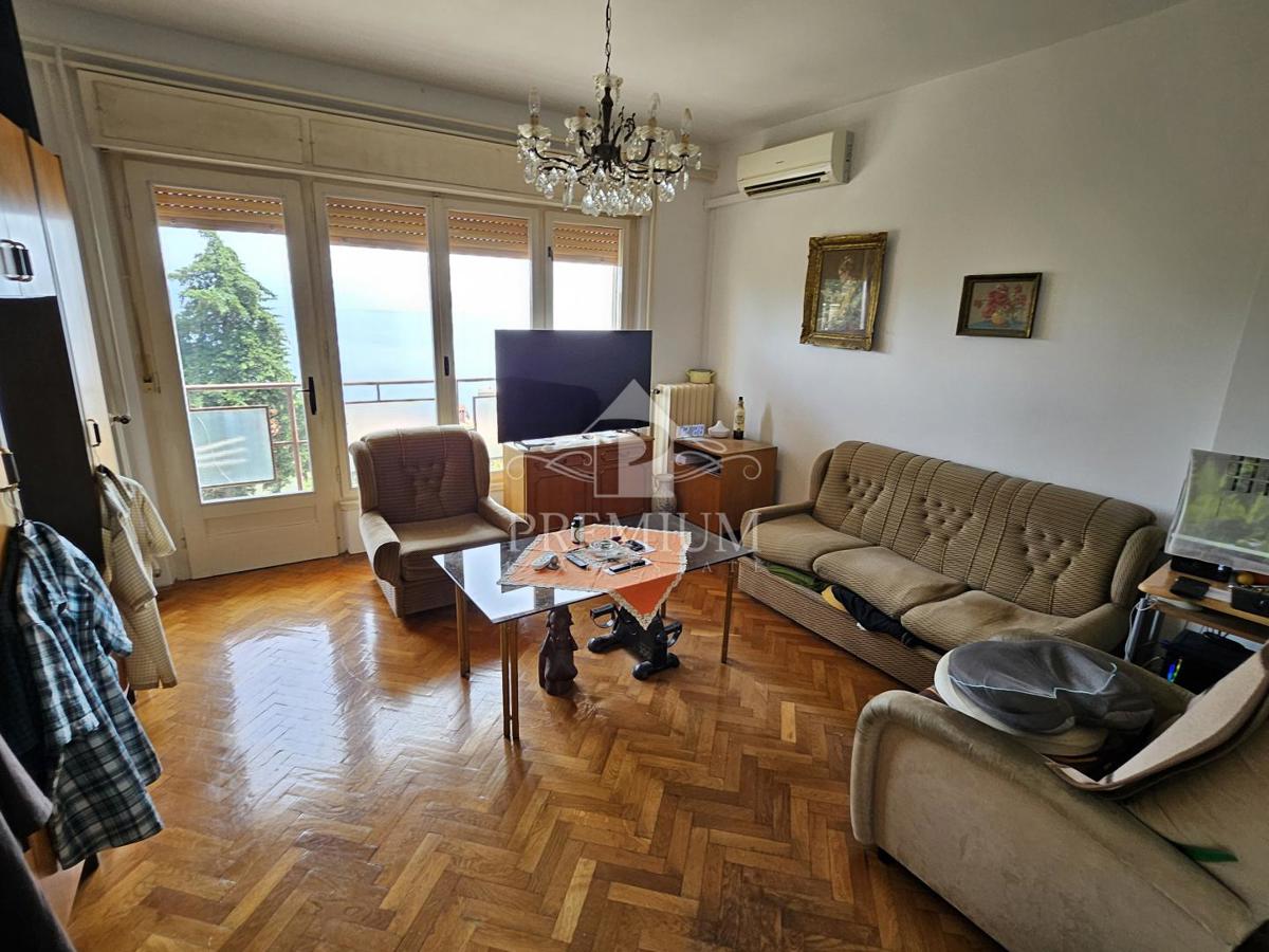 APPARTAMENTO VICINO AL CENTRO CON BELLISSIMA VISTA