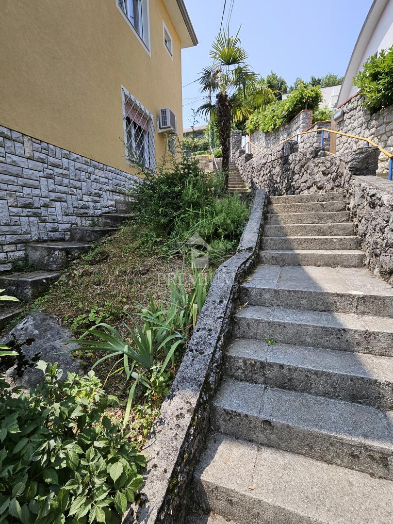 APPARTAMENTO VICINO AL CENTRO CON BELLISSIMA VISTA