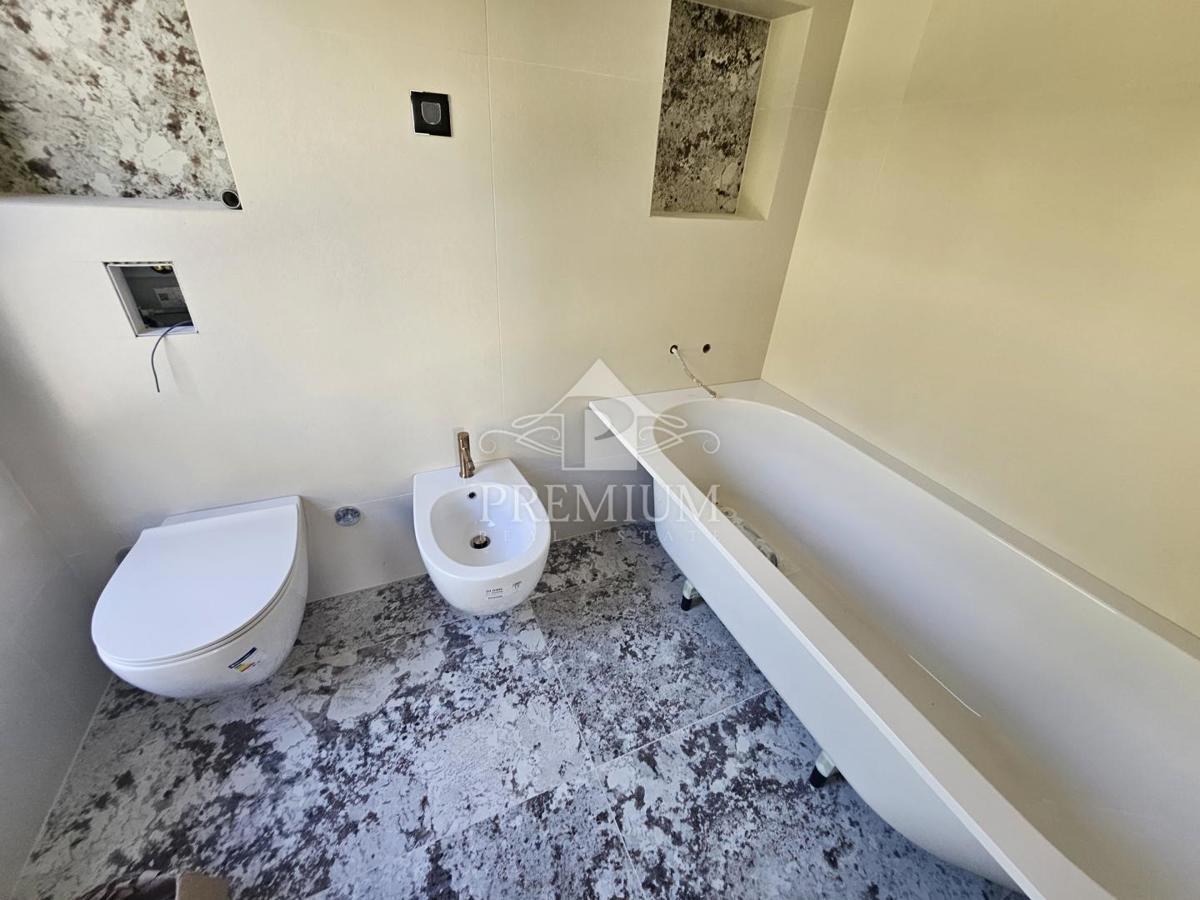 APPARTAMENTO DI NUOVA COSTRUZIONE, GARAGE, ASCENSORE, VISTA