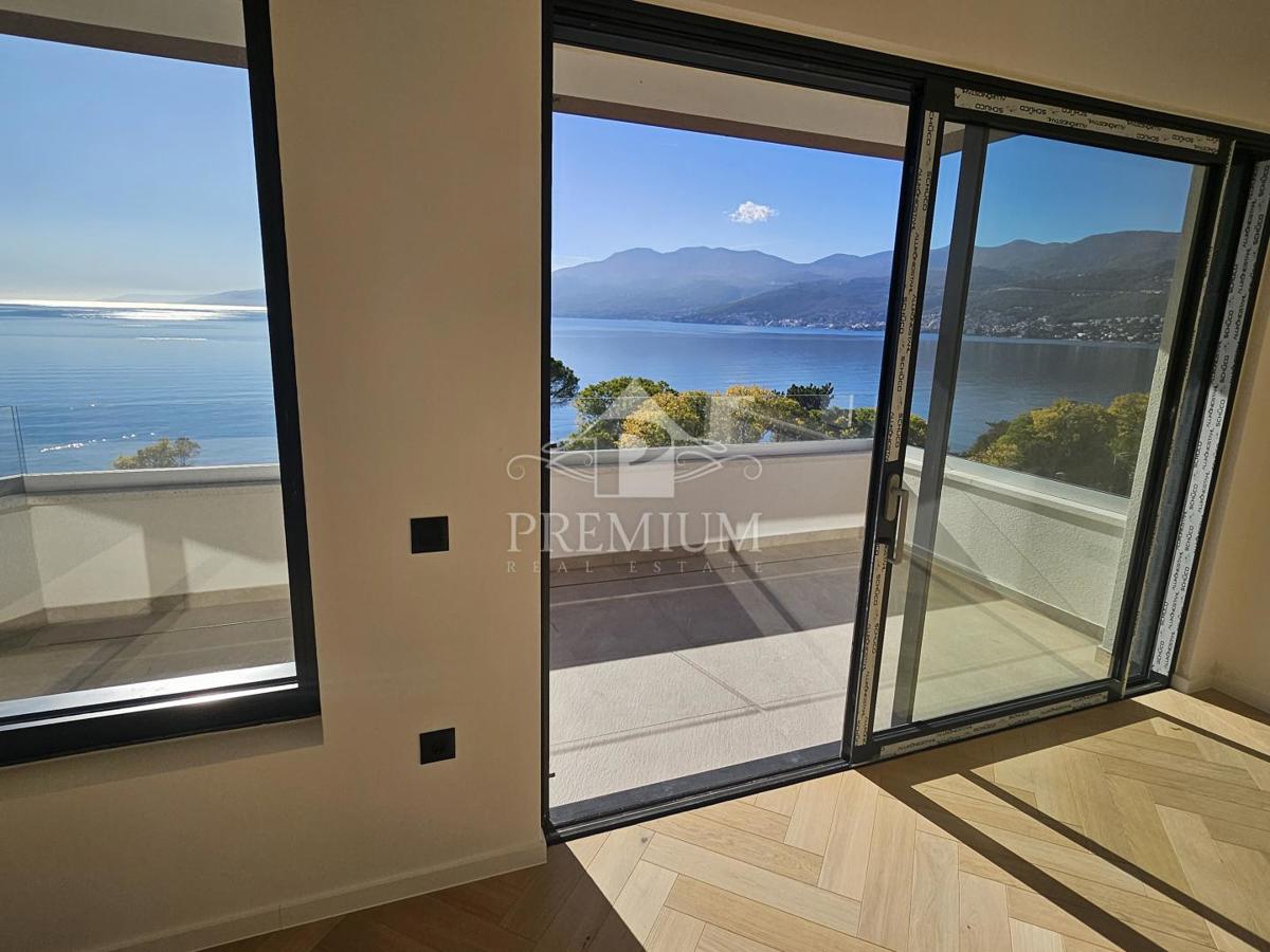 APPARTAMENTO DI NUOVA COSTRUZIONE, GARAGE, ASCENSORE, VISTA