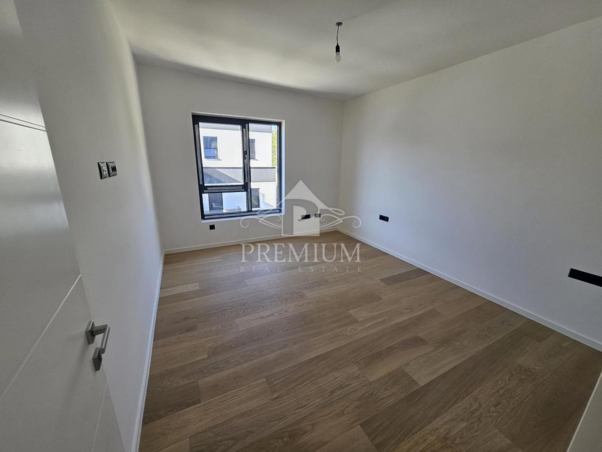 APPARTAMENTO DI NUOVA COSTRUZIONE, GARAGE, ASCENSORE, VISTA