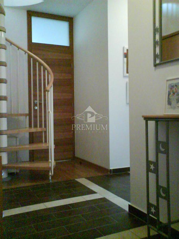 APPARTAMENTO SU DUE PIANI IN NUOVA COSTRUZIONE, GARAGE, VISTA