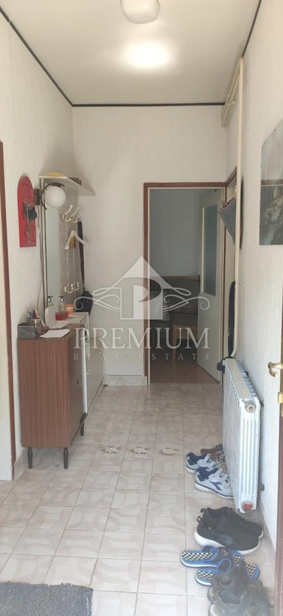 APPARTAMENTO DUPLEX CON GARAGE E GIARDINO