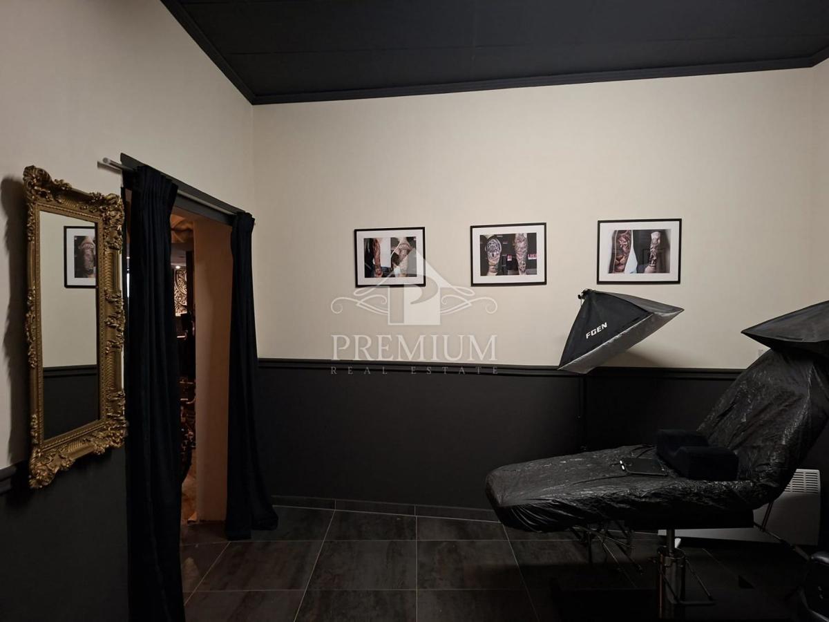 SPAZIO COMMERCIALE VICINO AL CENTRO CITTÀ