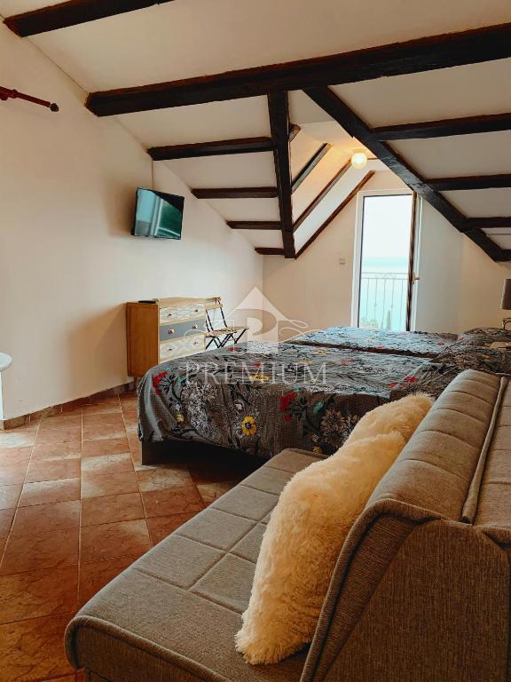 APPARTAMENTO / MONOLOCALE 31 m2, VICINO AL MARE, VISTA, PARCHEGGIO