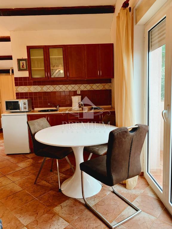 APPARTAMENTO / MONOLOCALE 31 m2, VICINO AL MARE, VISTA, PARCHEGGIO