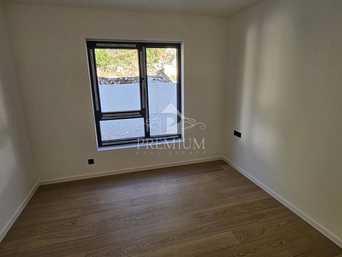 APPARTAMENTO IN NUOVA COSTRUZIONE, ASCENSORE, POSTO AUTO, GIARDINO