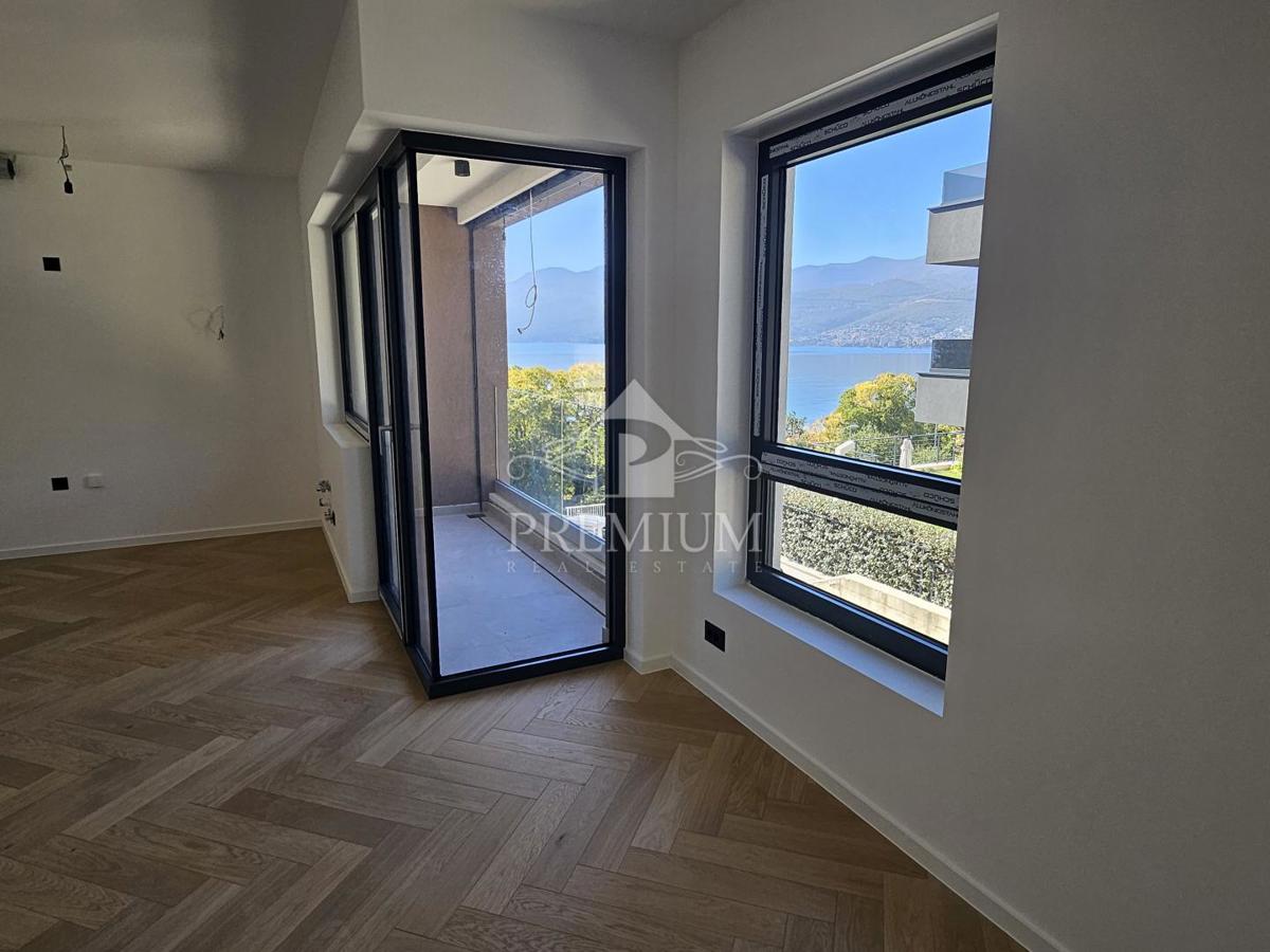 APPARTAMENTO IN NUOVA COSTRUZIONE, ASCENSORE, POSTO AUTO, GIARDINO