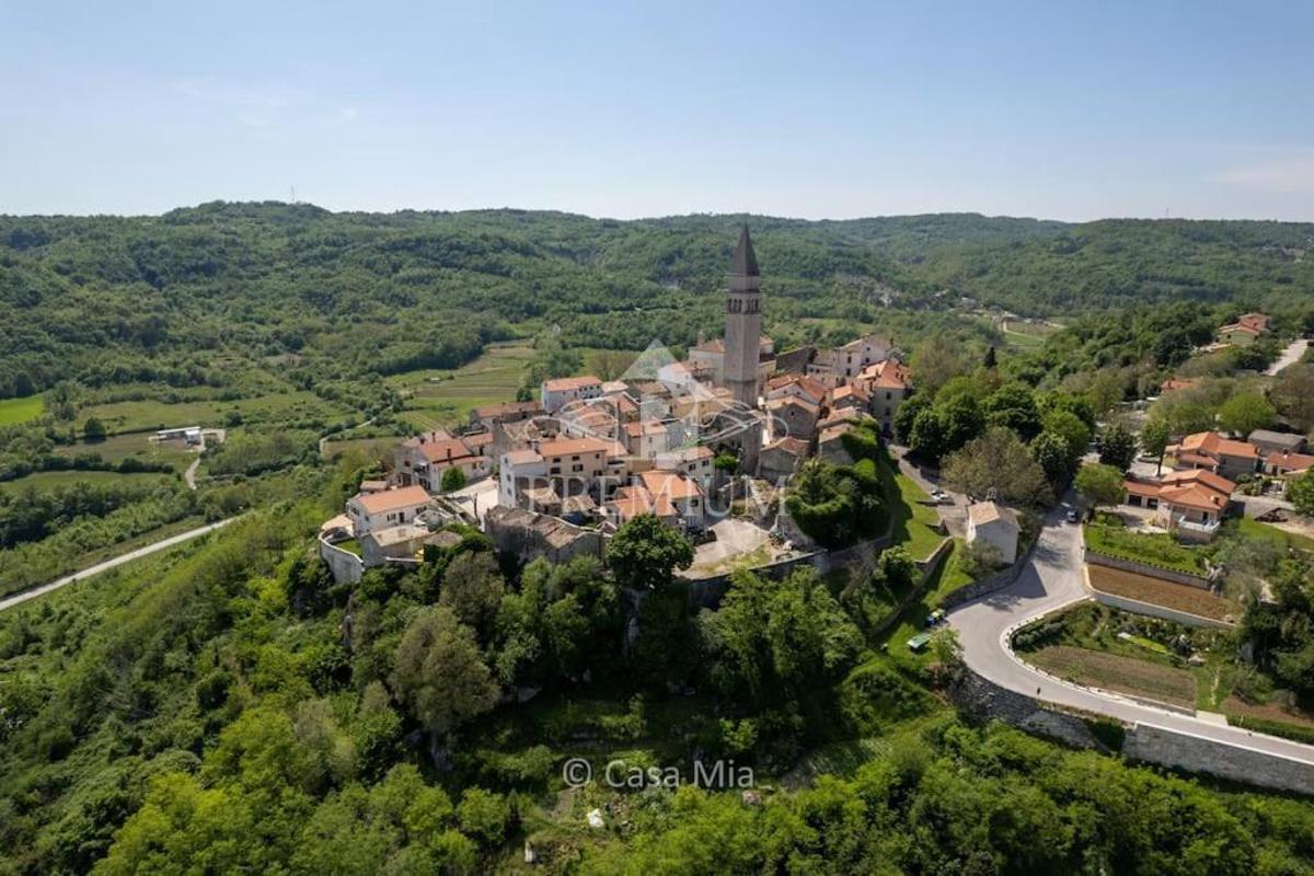 VECCHIA CASA IN PIETRA RISTRUTTURATA