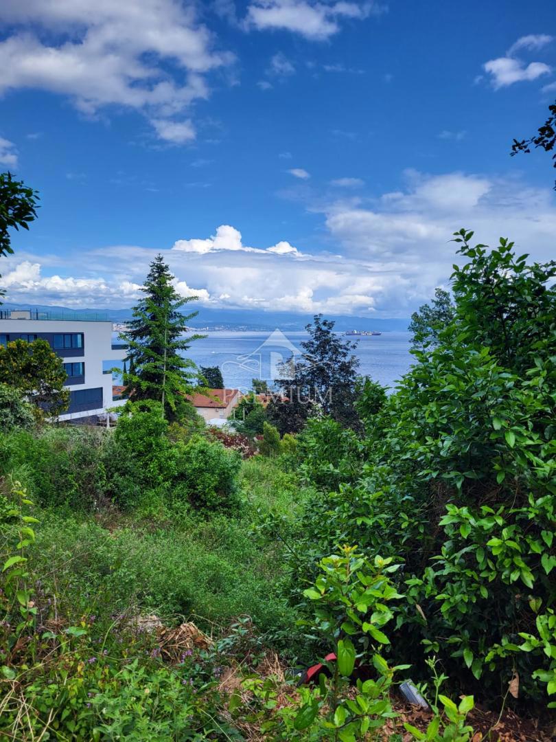 TERRENO CON PERMESSO DI COSTRUZIONE PER DUE VILLE