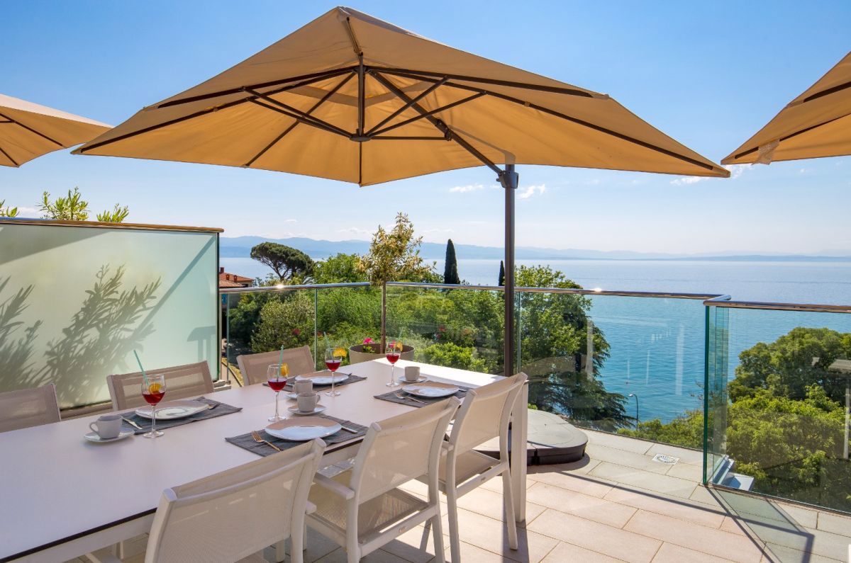 Appartamento, per la vendita, Lovran, Croazia, 144 m2, 745.000,00 EUR