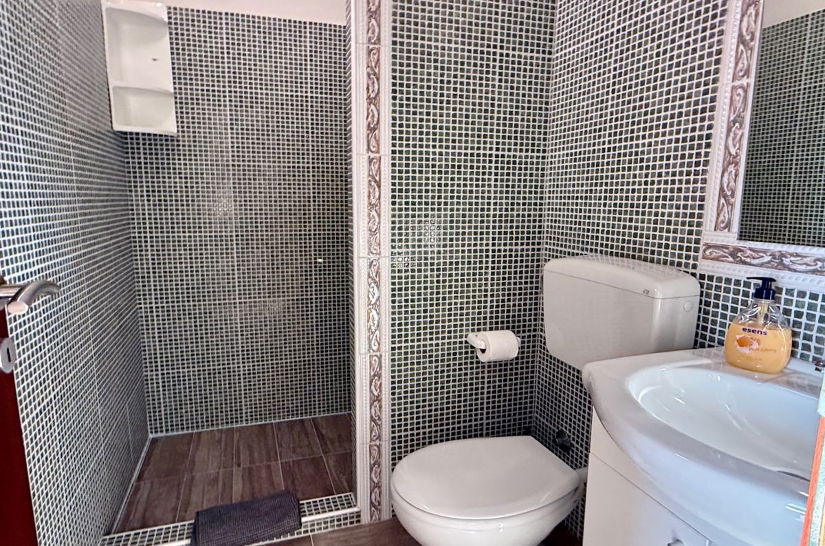 Casa, per la vendita, Città diKrk, Croazia, 200 m2, 490.000,00 EUR