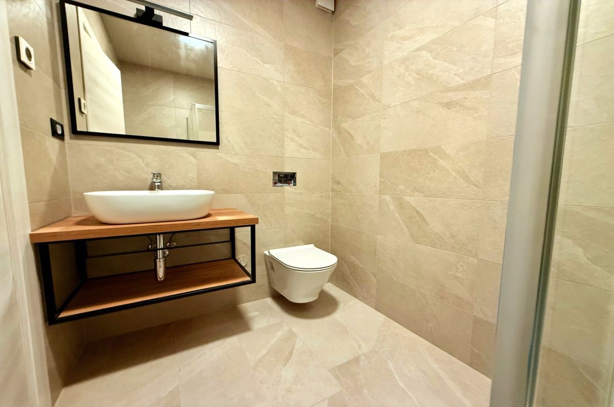 Appartamento, per la vendita, Omišalj, Croazia, 97 m2, 235.000,00 EUR