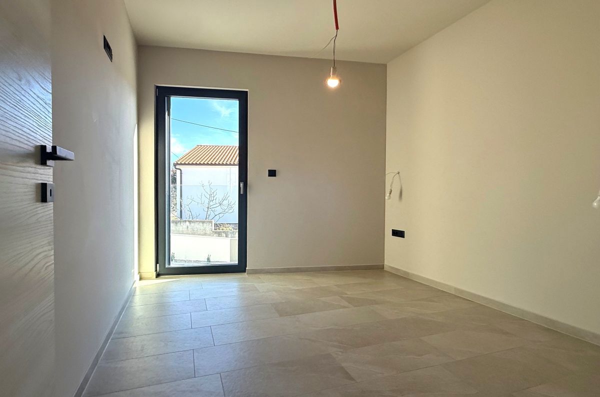 Appartamento, per la vendita, Omišalj, Croazia, 97 m2, 235.000,00 EUR