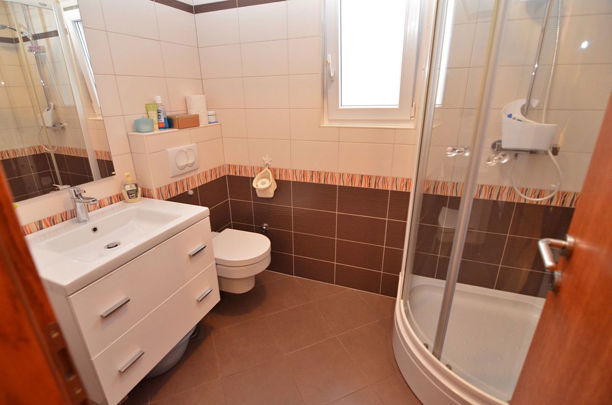 Appartamento, per la vendita, Malinska, Croazia, 47 m2, 250.000,00 EUR