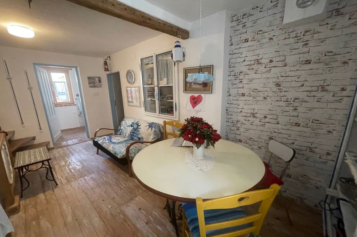 Appartamento, per la vendita, Baška, Croazia, 100 m2, 390.000,00 EUR