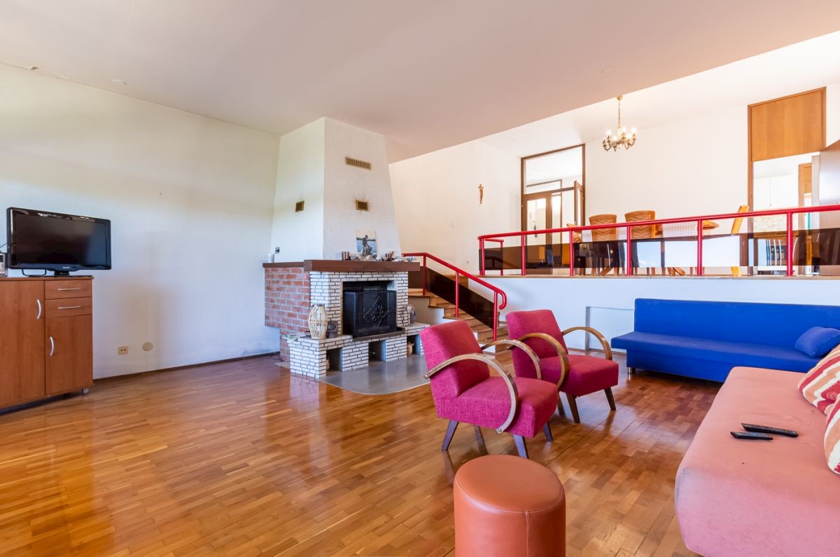 Casa, per la vendita, Njivice, Croazia, 286 m2, 1.500.000,00 EUR