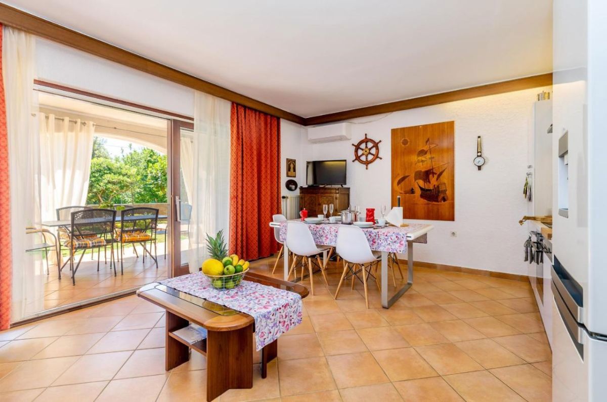 Casa, per la vendita, Città diKrk, Croazia, 405 m2, 635.000,00 EUR