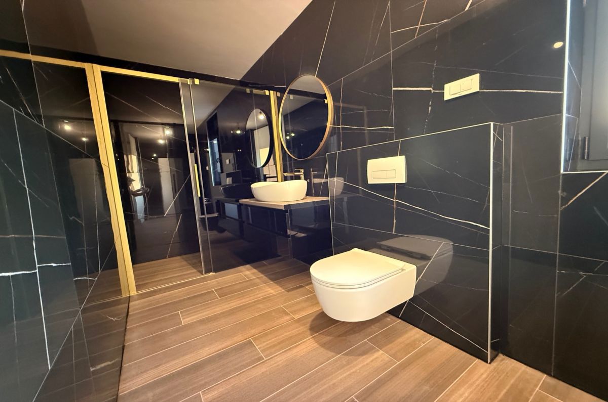 Appartamento, per la vendita, Città diKrk, Croazia, 244 m2, 865.000,00 EUR