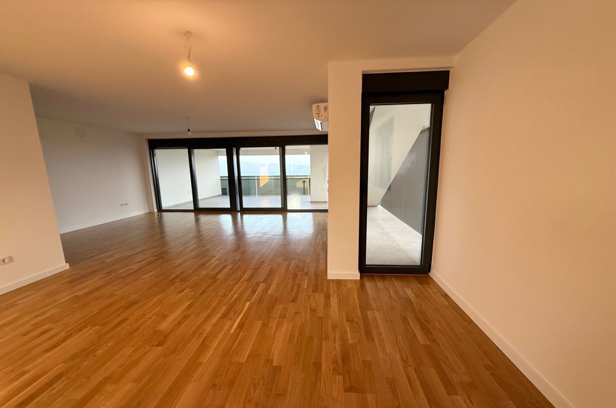 Appartamento, per la vendita, Città diKrk, Croazia, 244 m2, 865.000,00 EUR