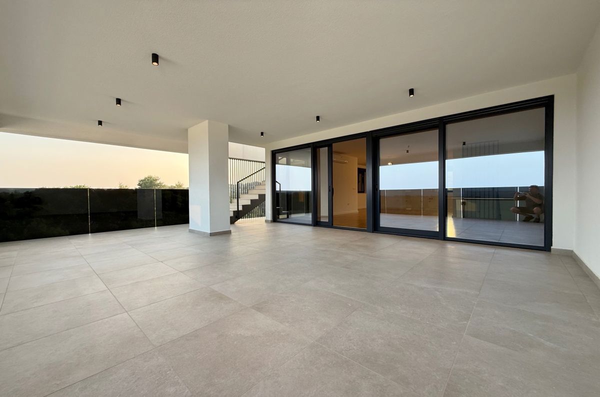 Appartamento, per la vendita, Città diKrk, Croazia, 244 m2, 865.000,00 EUR