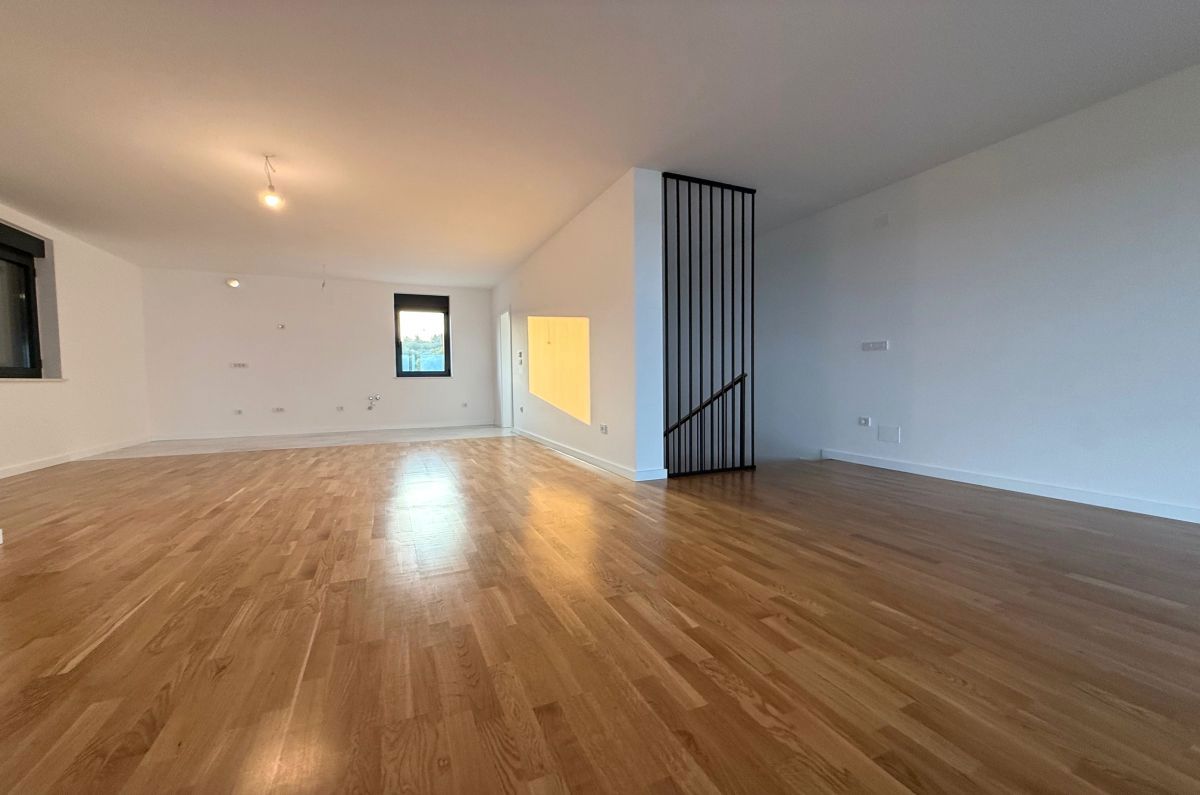 Appartamento, per la vendita, Città diKrk, Croazia, 244 m2, 865.000,00 EUR