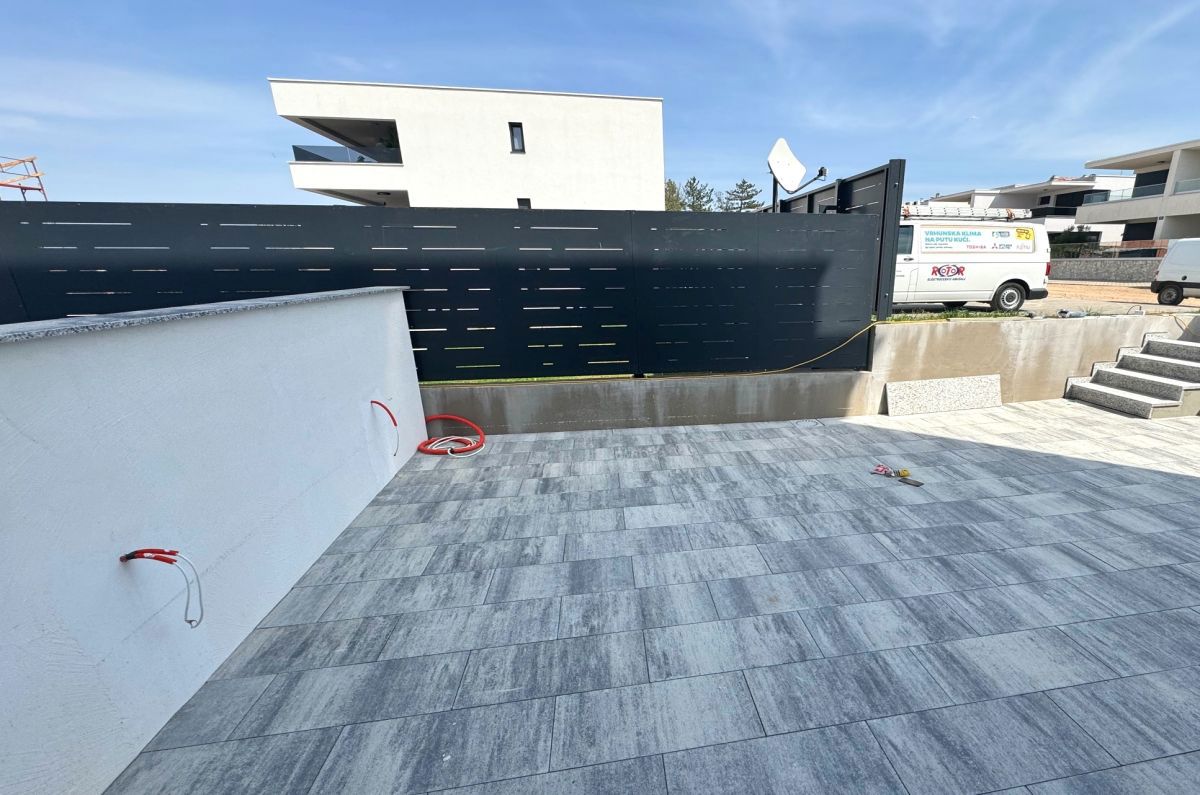 Appartamento, per la vendita, Malinska, Croazia, 115 m2, 470.000,00 EUR