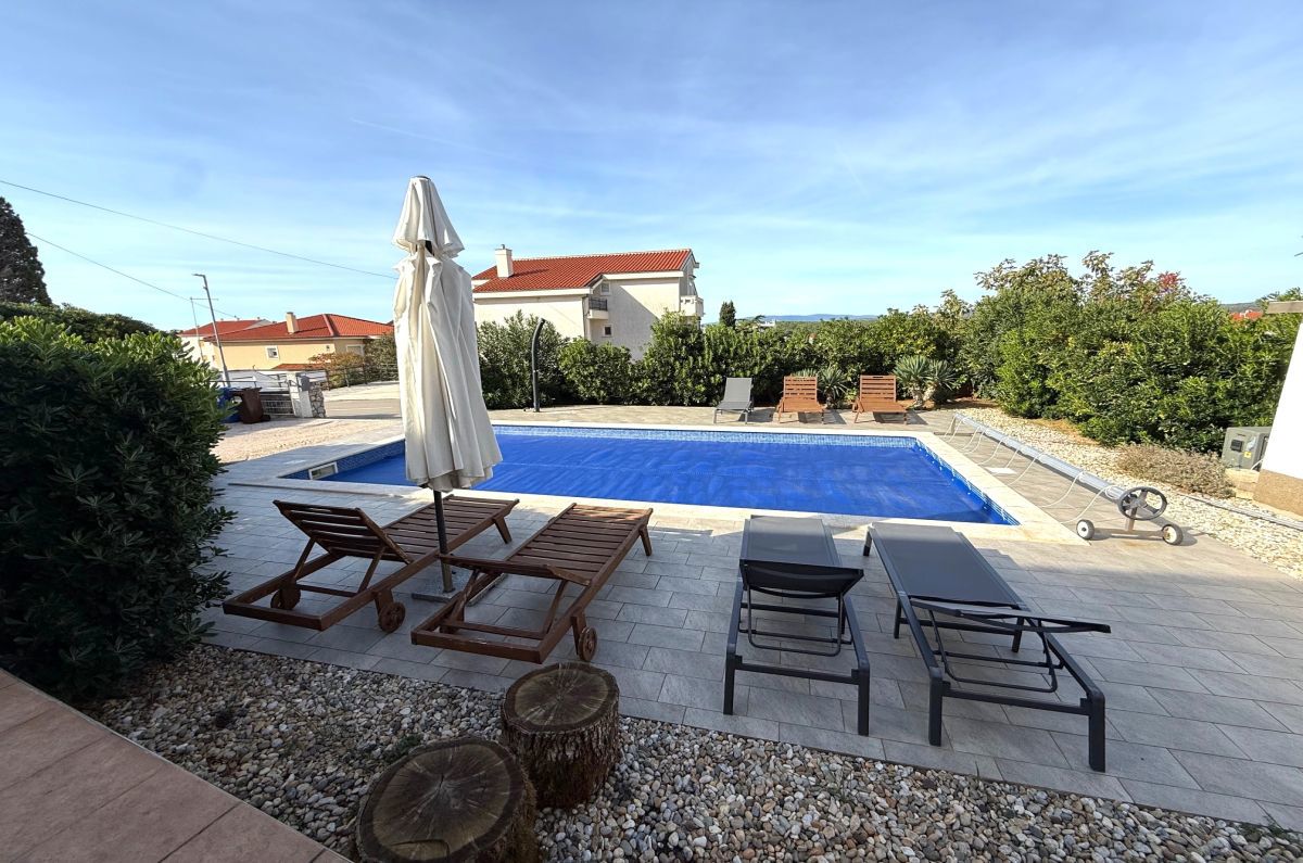 Casa, per la vendita, Punat, Croazia, 235 m2, 850.000,00 EUR